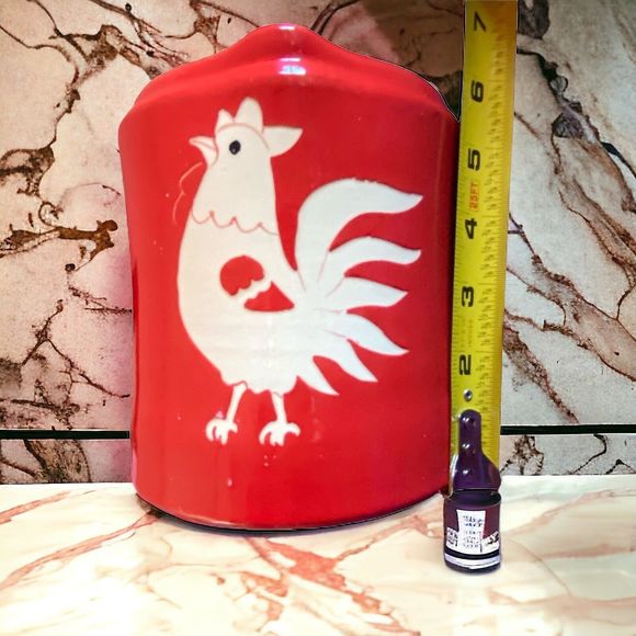 Sur la table Italy Red Rooster Chicken Water Pitcher Utensil Holder - Picture 6 of 7